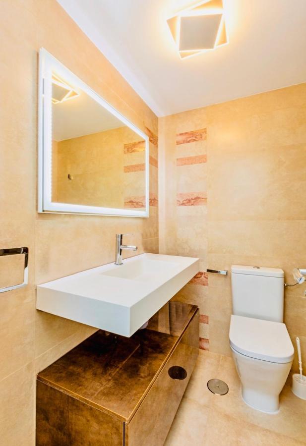 La Carihuela Lux Apartment Torremolinos Esterno foto